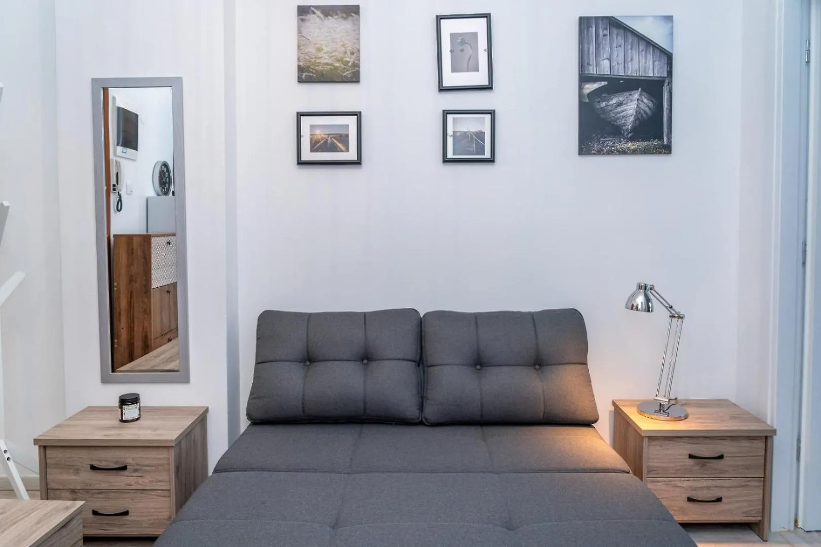Kosmos Service Apartment Near Turkish Consulat And Saint Dimitrious Church With Additional Cost Parking 테살로니키