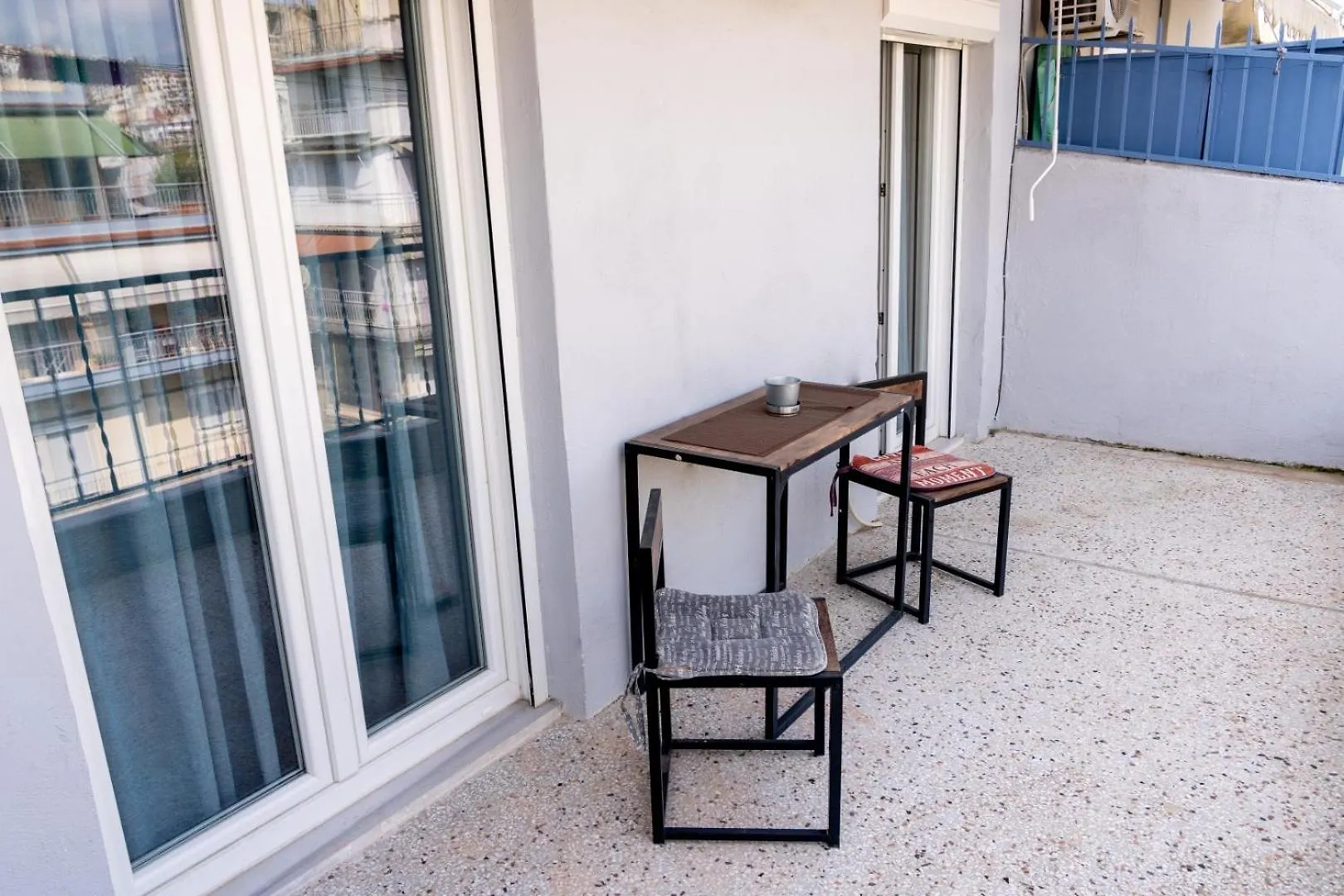 Kosmos Service Apartment Near Turkish Consulat And Saint Dimitrious Church With Additional Cost Parking 테살로니키