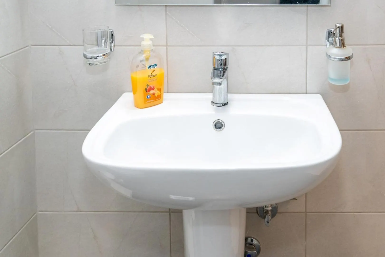 Kosmos Service Apartment Near Turkish Consulat And Saint Dimitrious Church With Additional Cost Parking 테살로니키