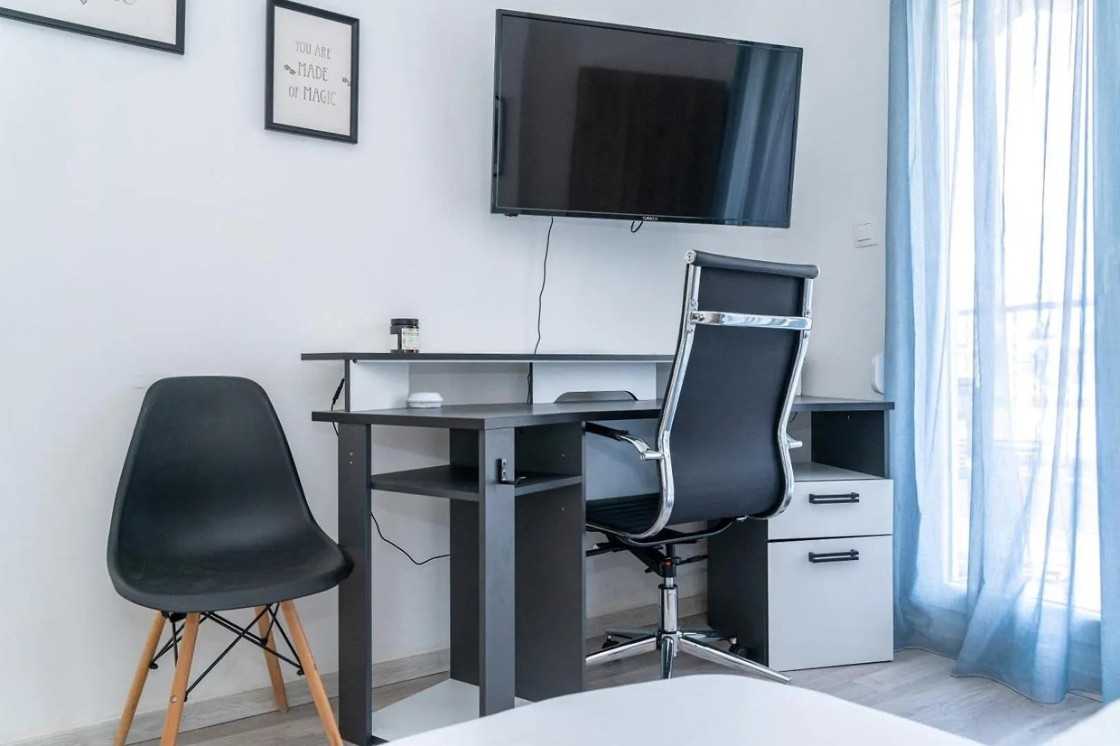 Kosmos Service Apartment Near Turkish Consulat And Saint Dimitrious Church With Additional Cost Parking 테살로니키